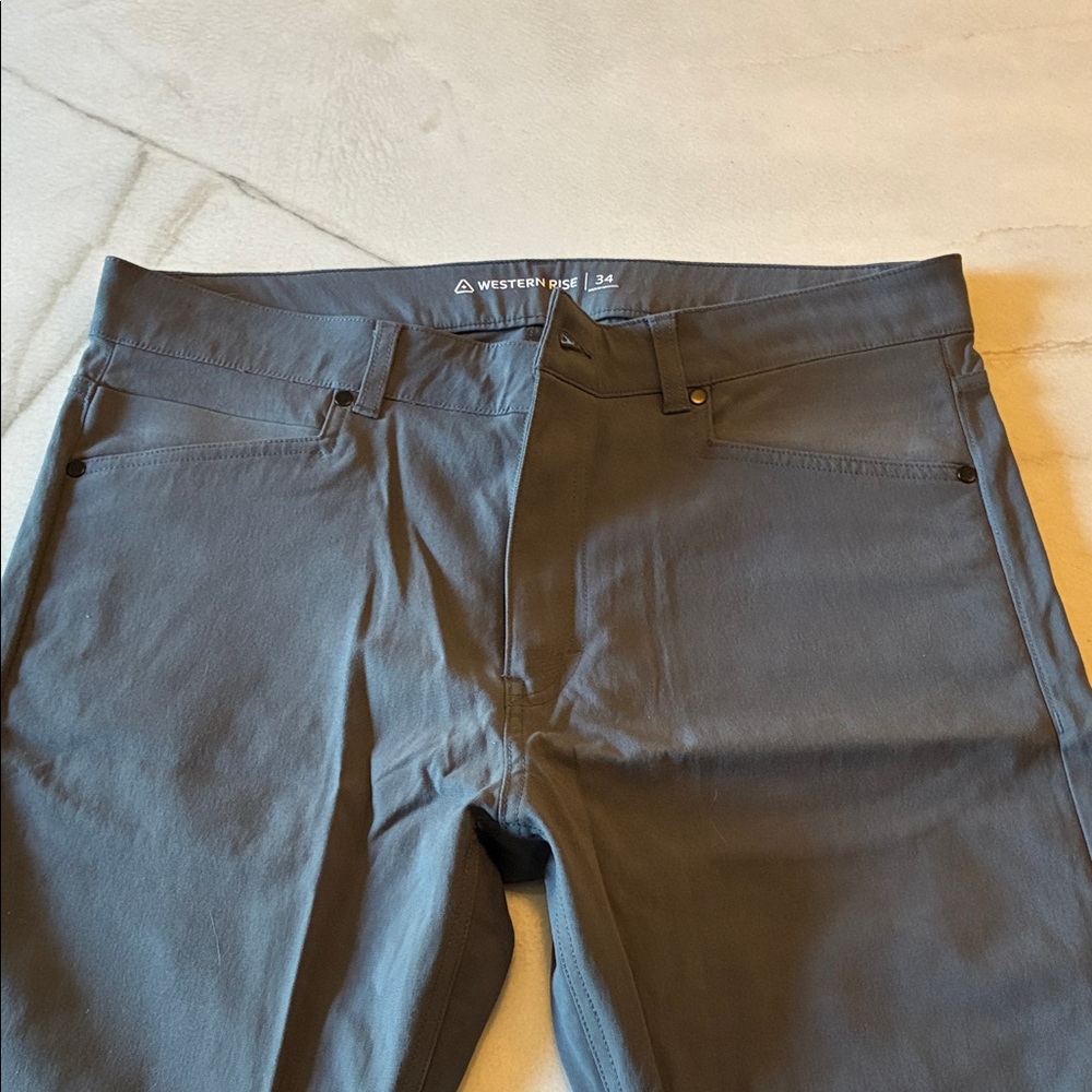 Western Rise Men's Gray Jeans